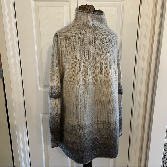 Anthropology Ombré fuzzy chunky knit high neck sweater , wool blend , Sz XS - Picture 1 of 12